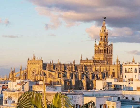 Hagamos una iglesia tan grande que los que la vieren labrada nos tomaran por locos